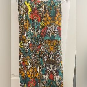 Ambiance Apparel size medium women’s pants. Paisley print. Colorful design.